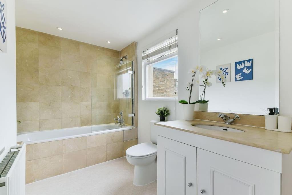 Knightsbridge Stylish Two Bedroom Apartment London Exterior foto