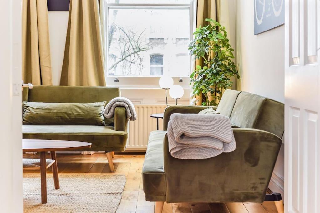 Knightsbridge Stylish Two Bedroom Apartment London Exterior foto